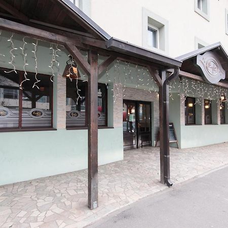 Casa De Piatra Bistro Hotel Cluj-Napoca Exterior photo